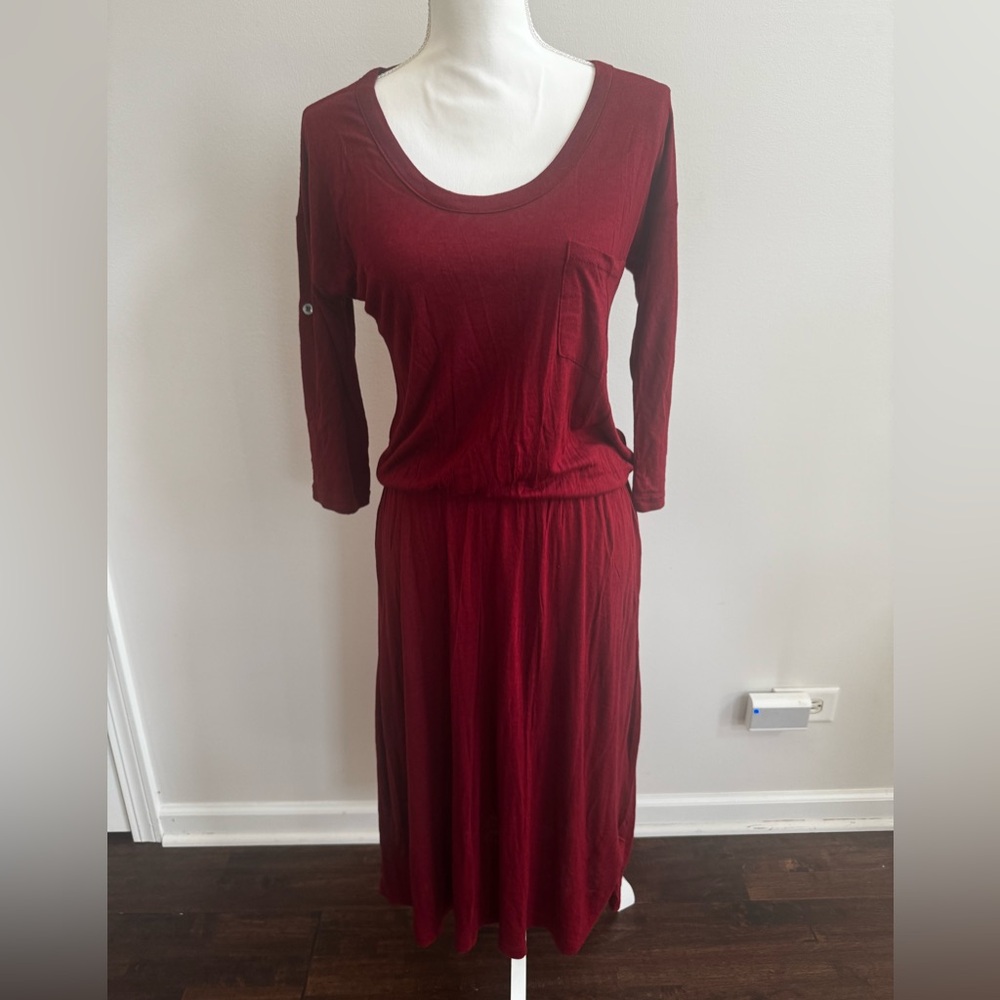 Elegant Burgundy Women's Dress